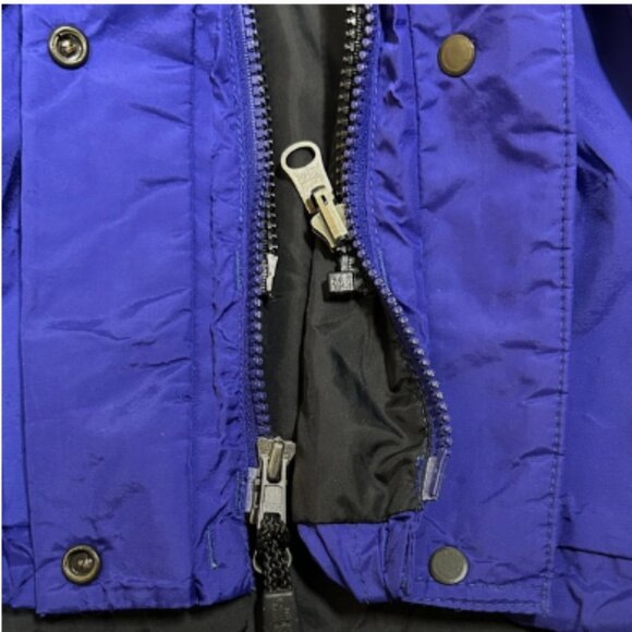 The North Face Gore-Tex Jacket Women’s Small – Blue Black Waterproof Hooded - Picture 11 of 15